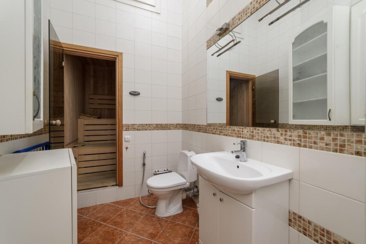 Katerynyska 2 Level Apartment With Sauna Odessa Buitenkant foto